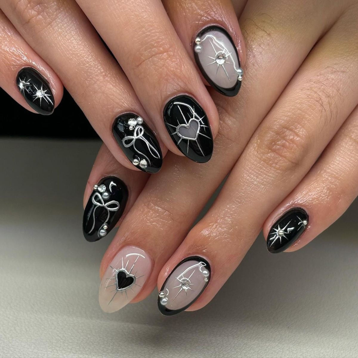 Handmade Goth Black Heart Y2K Press-on Nails