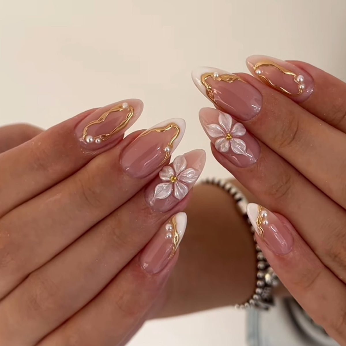 Handmade 3D Sculpted Flower Press-on Nails