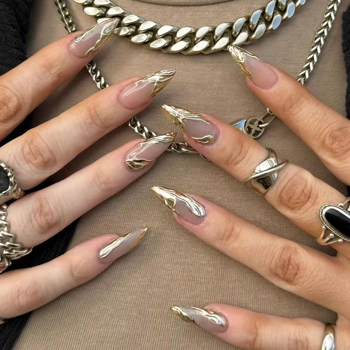 Minimalist French Press-on Nails