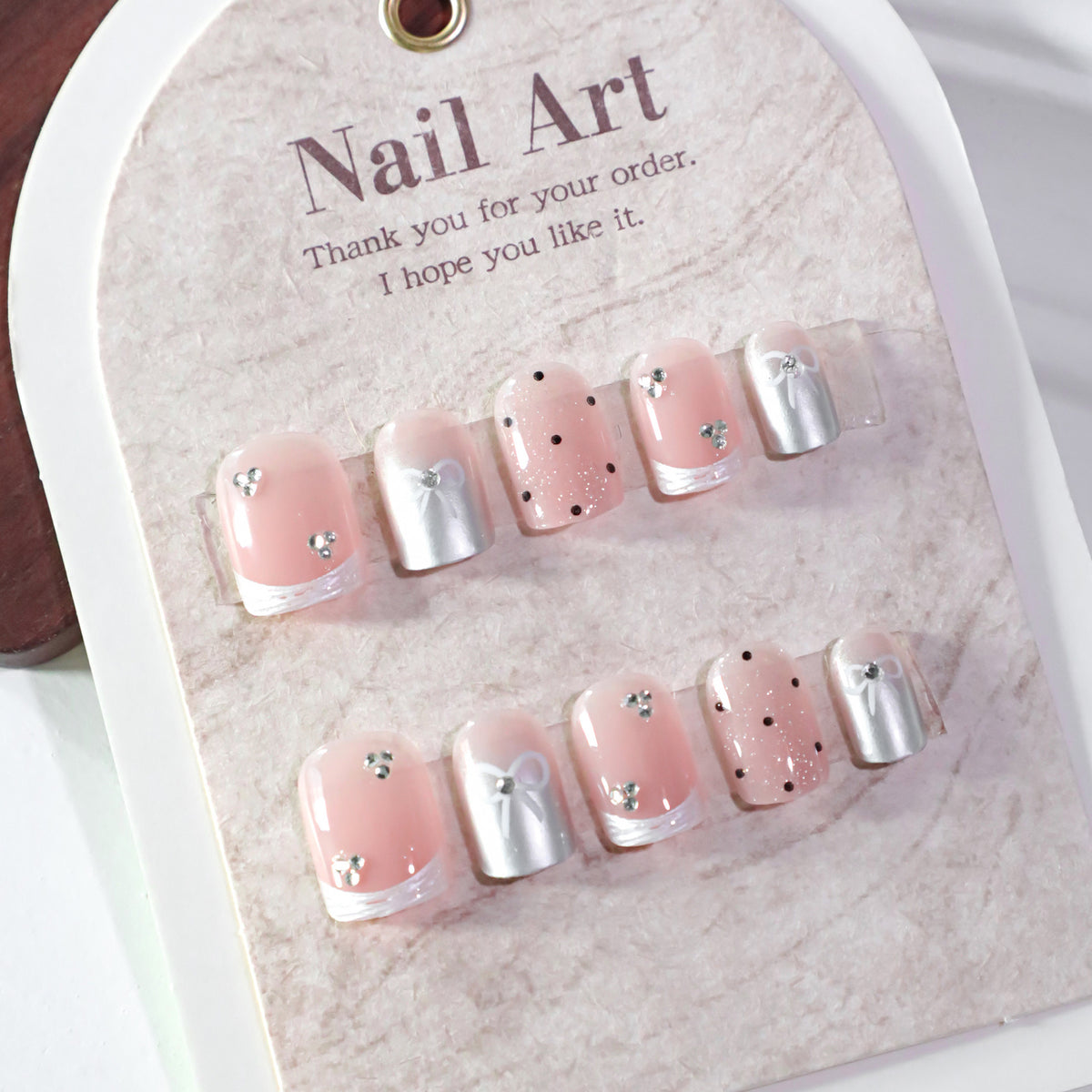 Polka Dot Cat Eye Press-on Nails