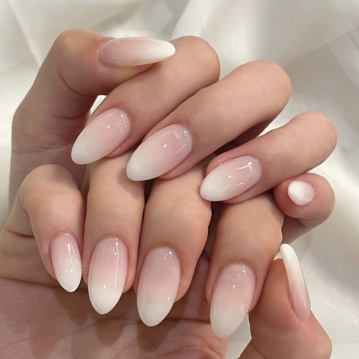 White Gradient Minimalist